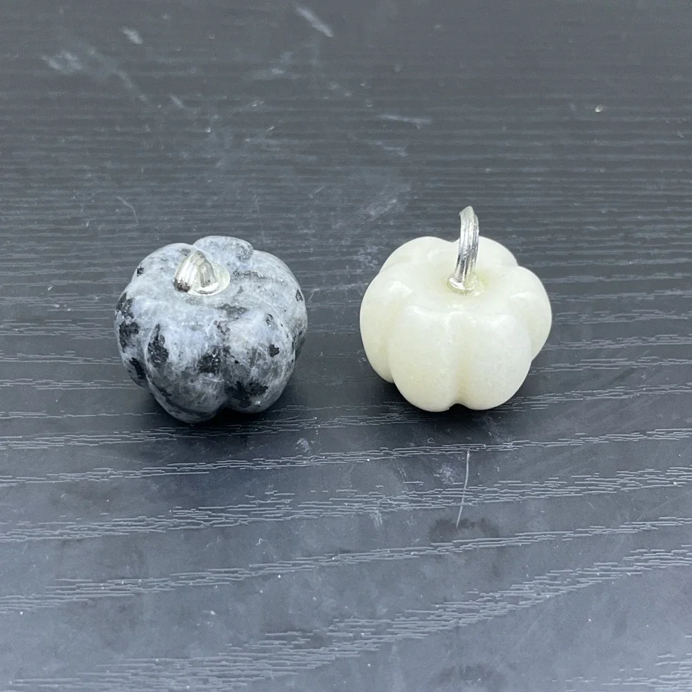 Lot of 2 Carved Pumpkin Figurines Black Labradorite & Zebra Jasper